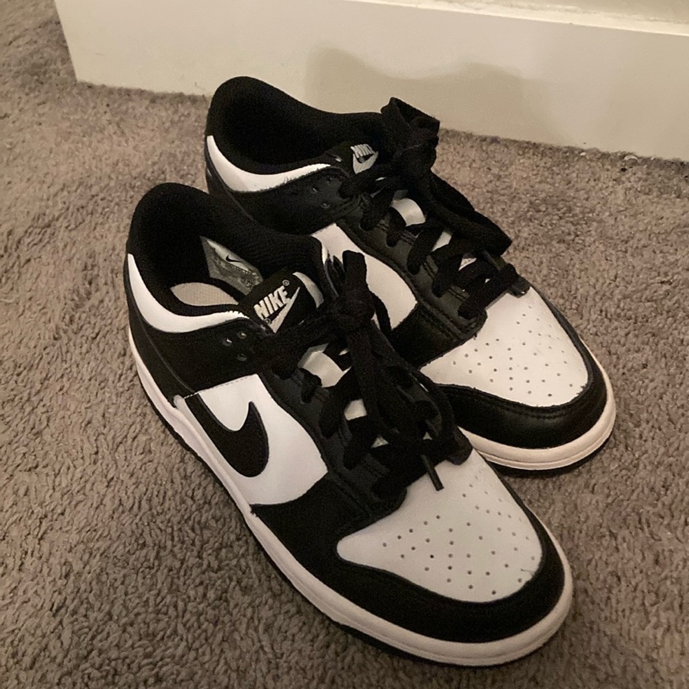 Nike Panda Dunks